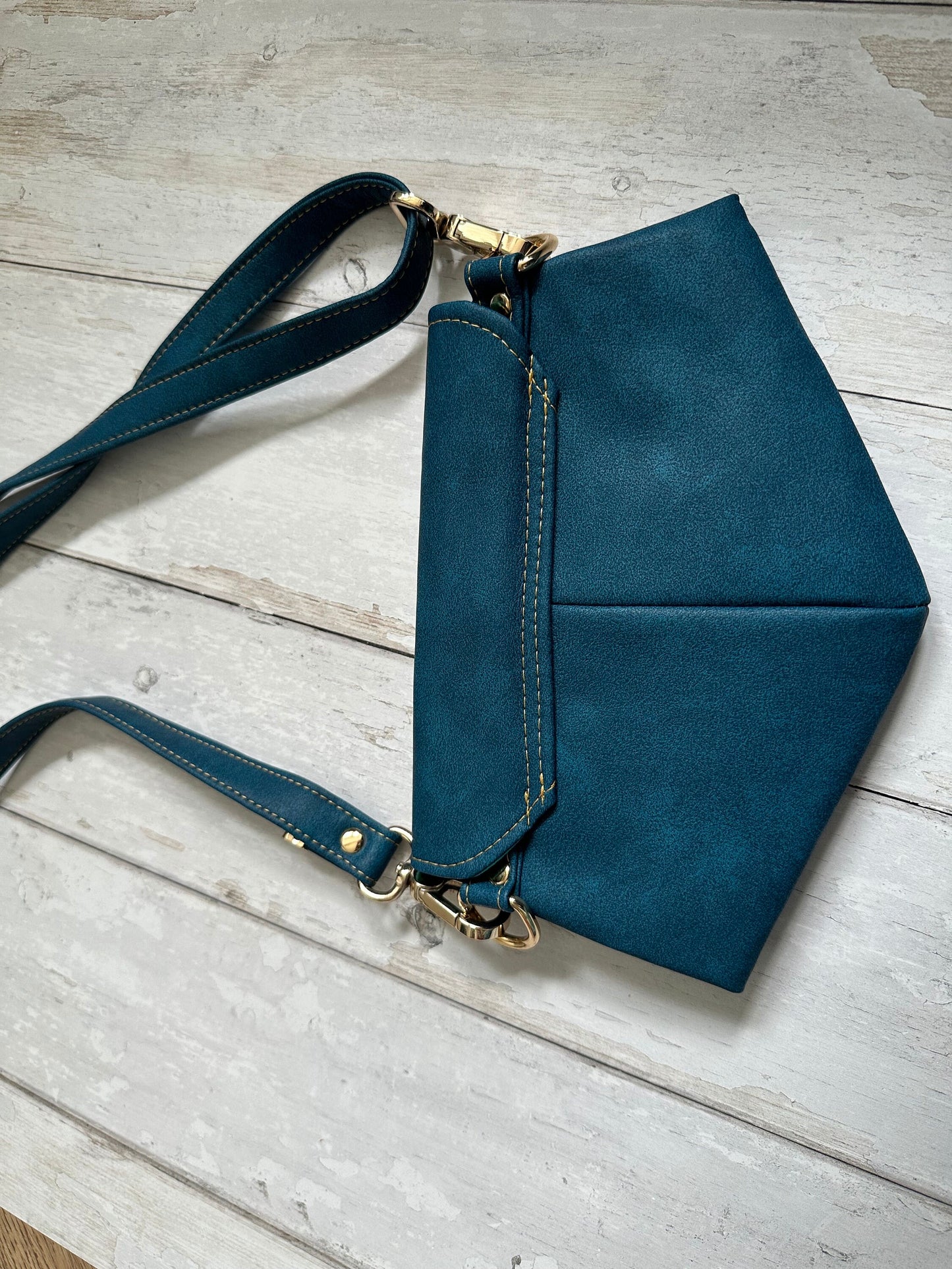 Skye crossbody bag, vegan handbags for women, convertible bag, teenage girl gift,handbag for party, cute evening bag, small crossbody bag