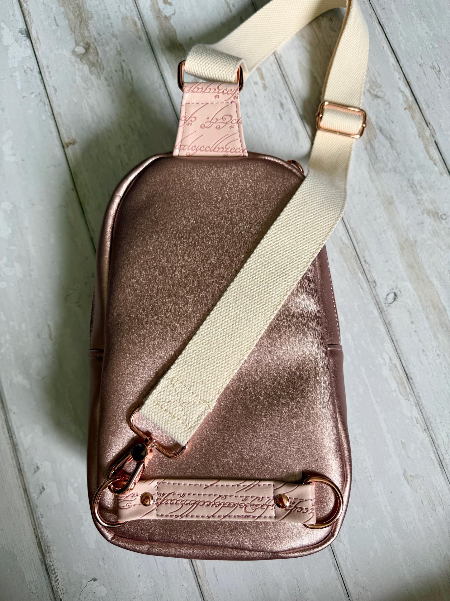 Rosie Sling Bag, lord of the ring gift, lotrgifts, vegan crossbody bag, front pocket bag, oscha handbag, sling bag women, wrap scrap bag