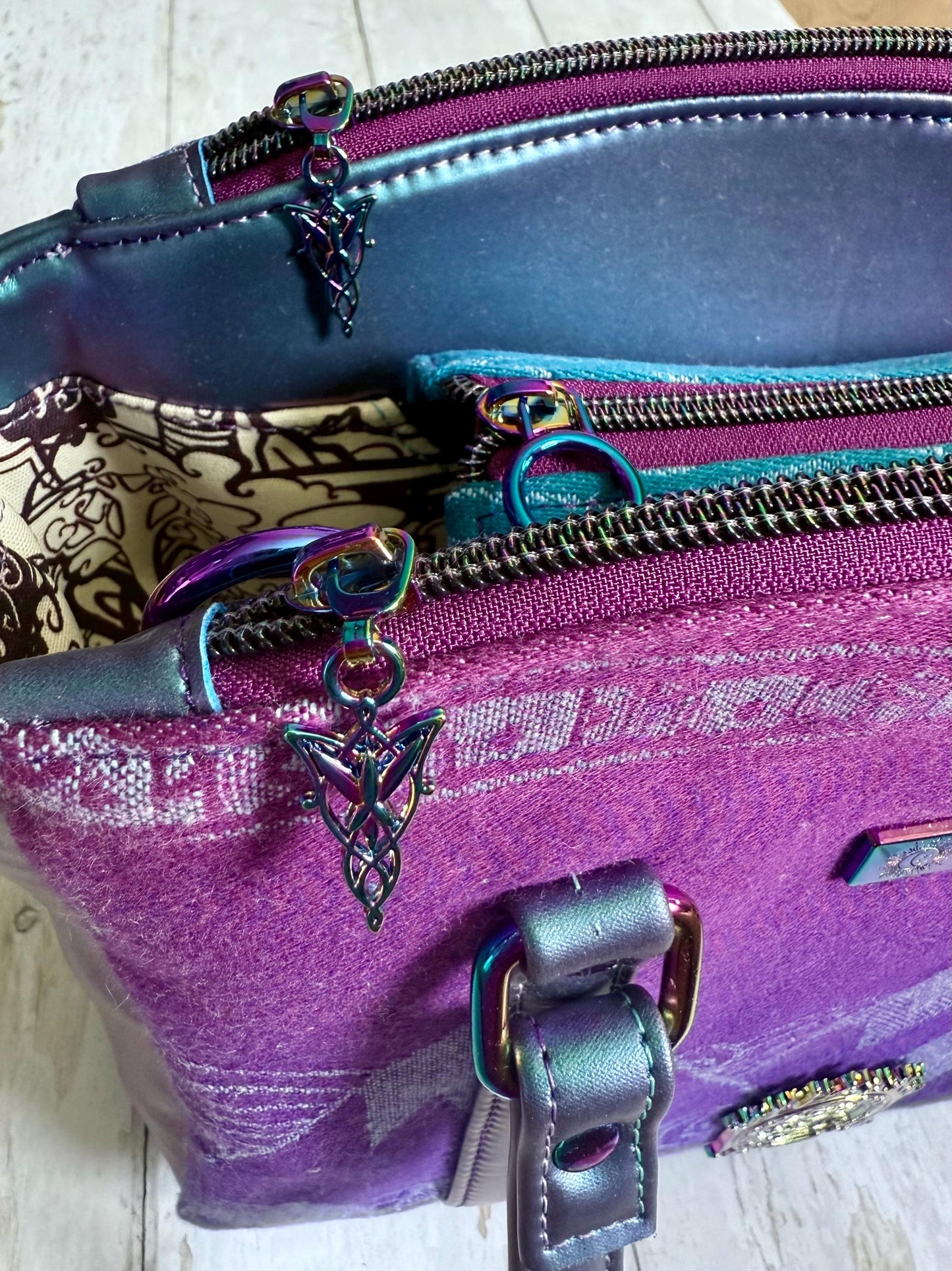 Women shoulder bag, lord of the rings purse, oscha fabric purses, vegan handbag, red crossbody bag, nerdy girl gifts, middle earth bag