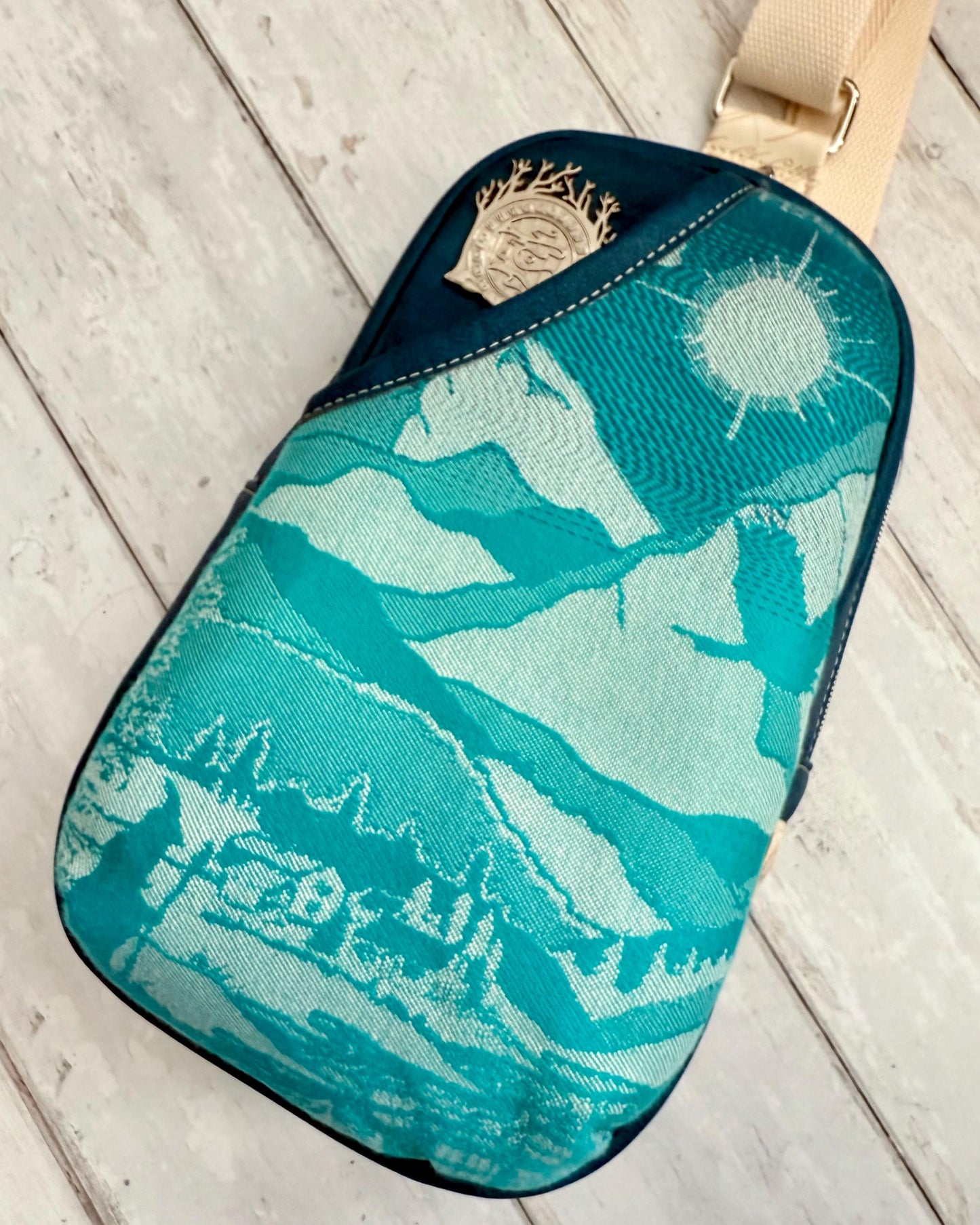 Rosie Sling Bag, lord of the ring gift, lotrgifts, vegan crossbody bag, front pocket bag, oscha handbag, sling bag women, wrap scrap bag