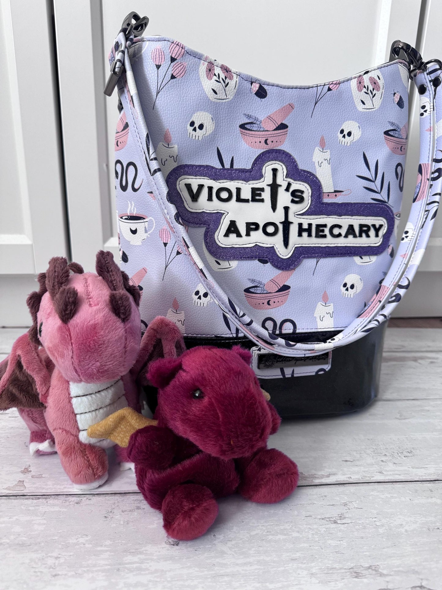 Fourth Wing Bag, Fourth Wing Crossbody Bag, Dragon Bag, Booktok merch, book lover gifts, smut merch, black shoulder bag, medium shoulder bag