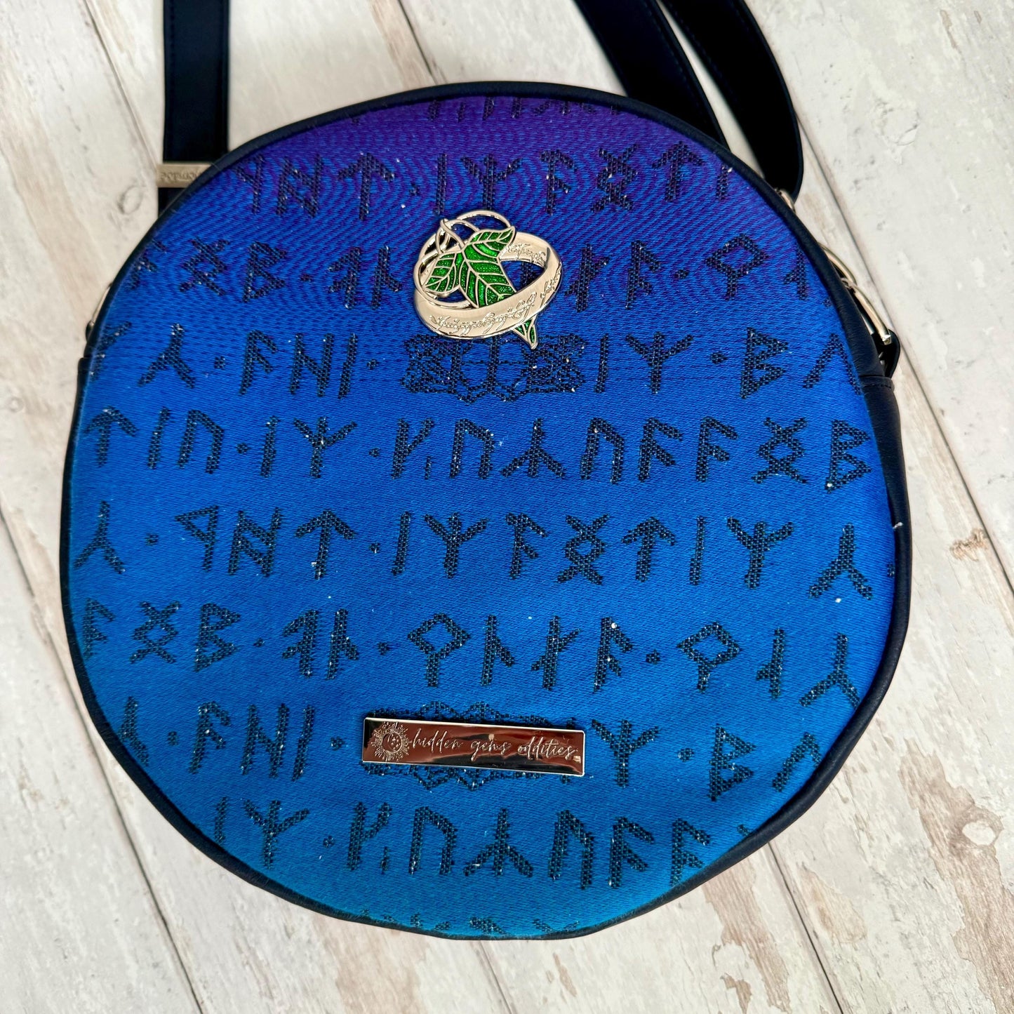 Lord of the ring gift for women, wrap scrap bag, lotrgifts, Oscha bag, middle earth bag, Tolkien gifts, vegan circle crossbody ba