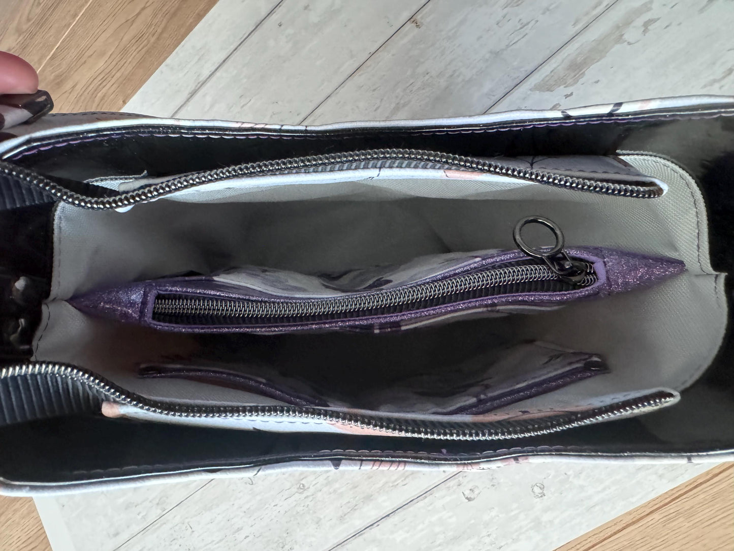 Fourth Wing Bag, Fourth Wing Crossbody Bag, Dragon Bag, Booktok merch, book lover gifts, smut merch, black shoulder bag, medium shoulder bag