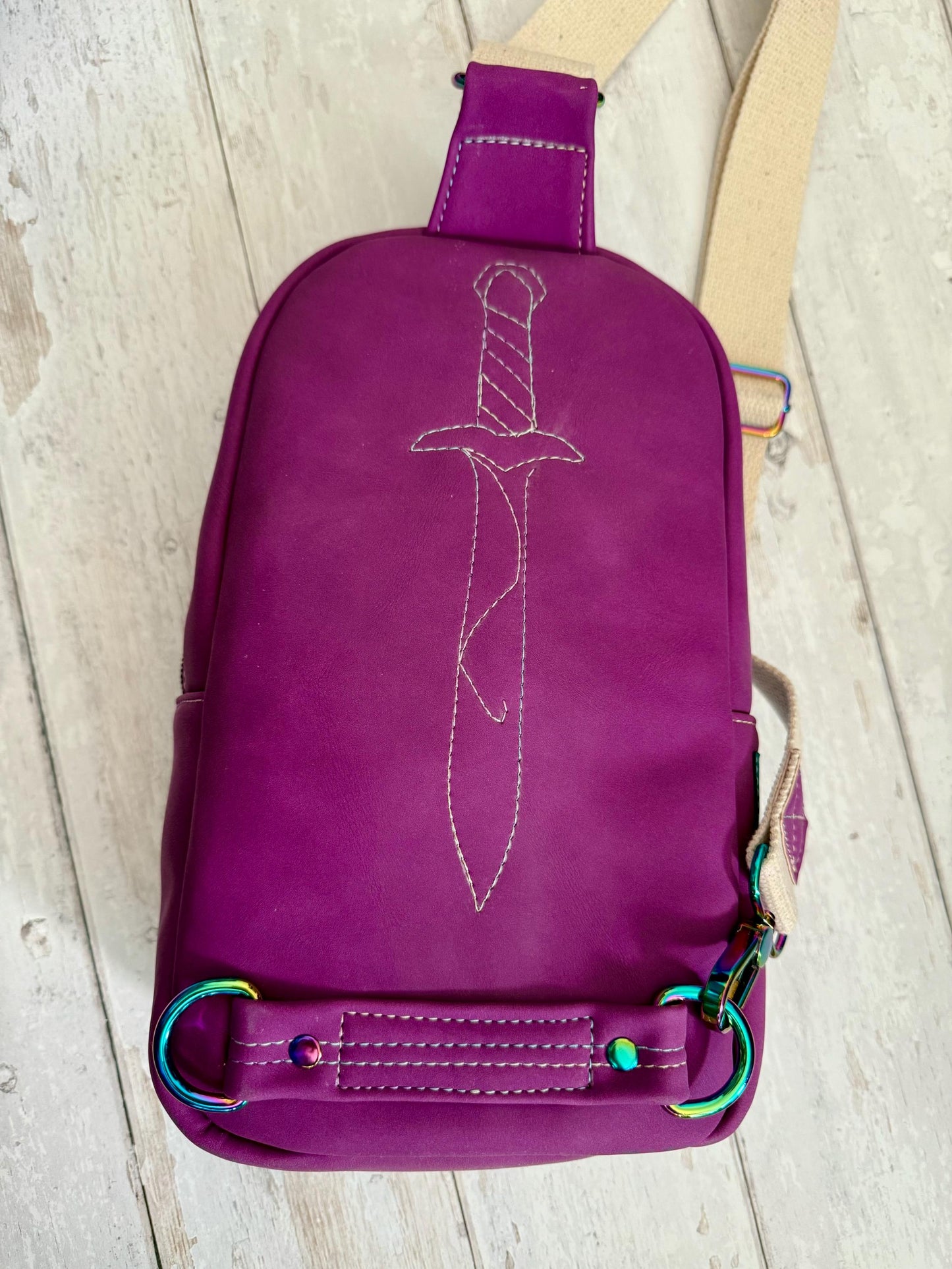 Rosie Sling Bag, lord of the ring gift, lotrgifts, vegan crossbody bag, front pocket bag, oscha handbag, sling bag women, wrap scrap bag