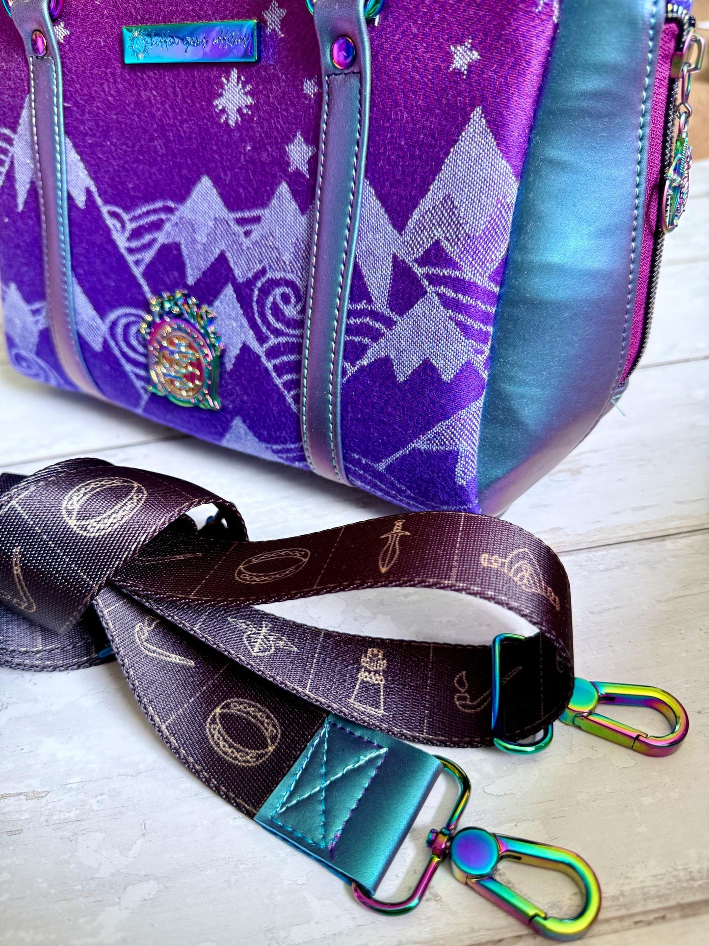 Women shoulder bag, lord of the rings purse, oscha fabric purses, vegan handbag, red crossbody bag, nerdy girl gifts, middle earth bag