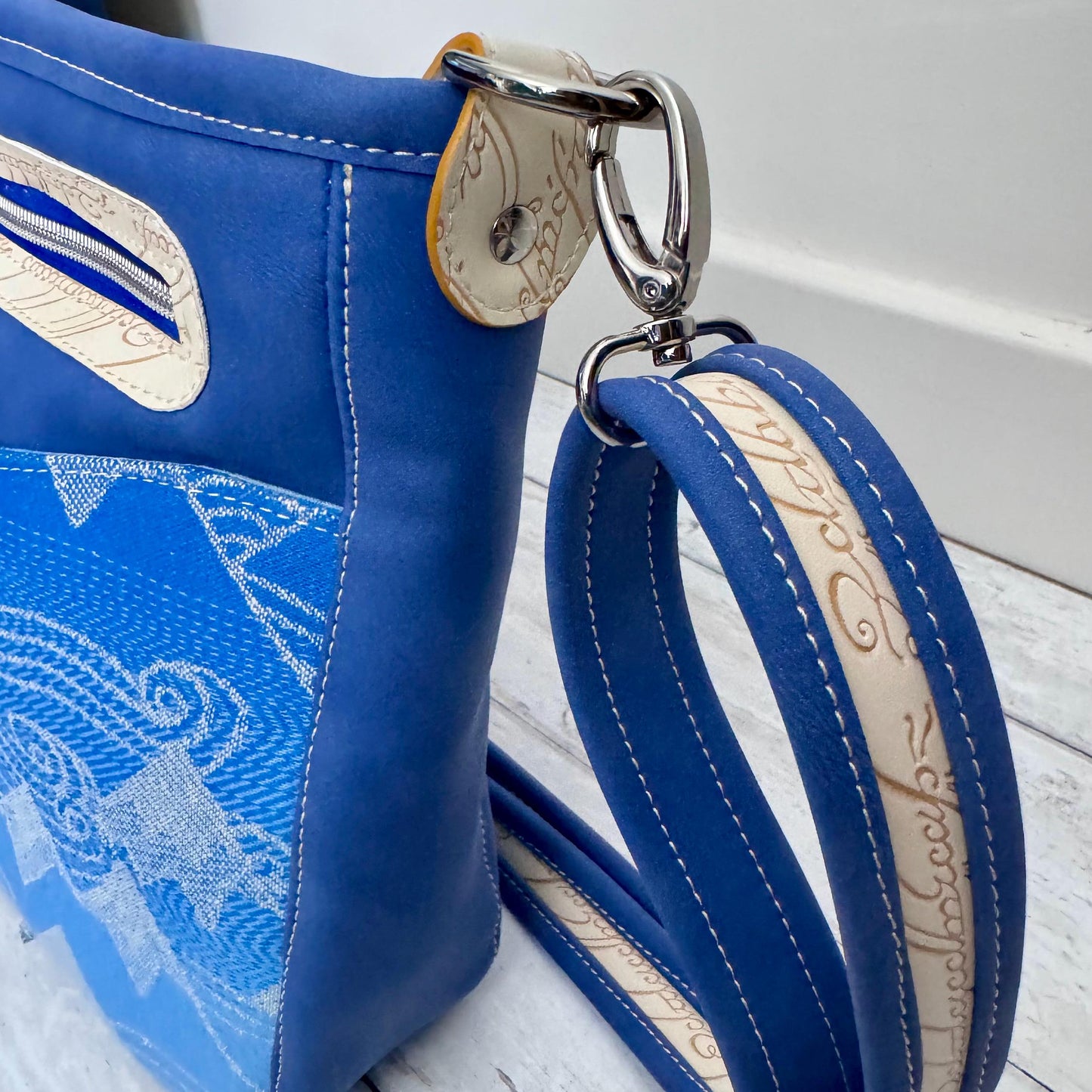 Lord of the ring gift for women, wrap scrap bag, lotrgifts, Oscha bag, middle earth bag, Tolkien gifts, vegan crossbody bag