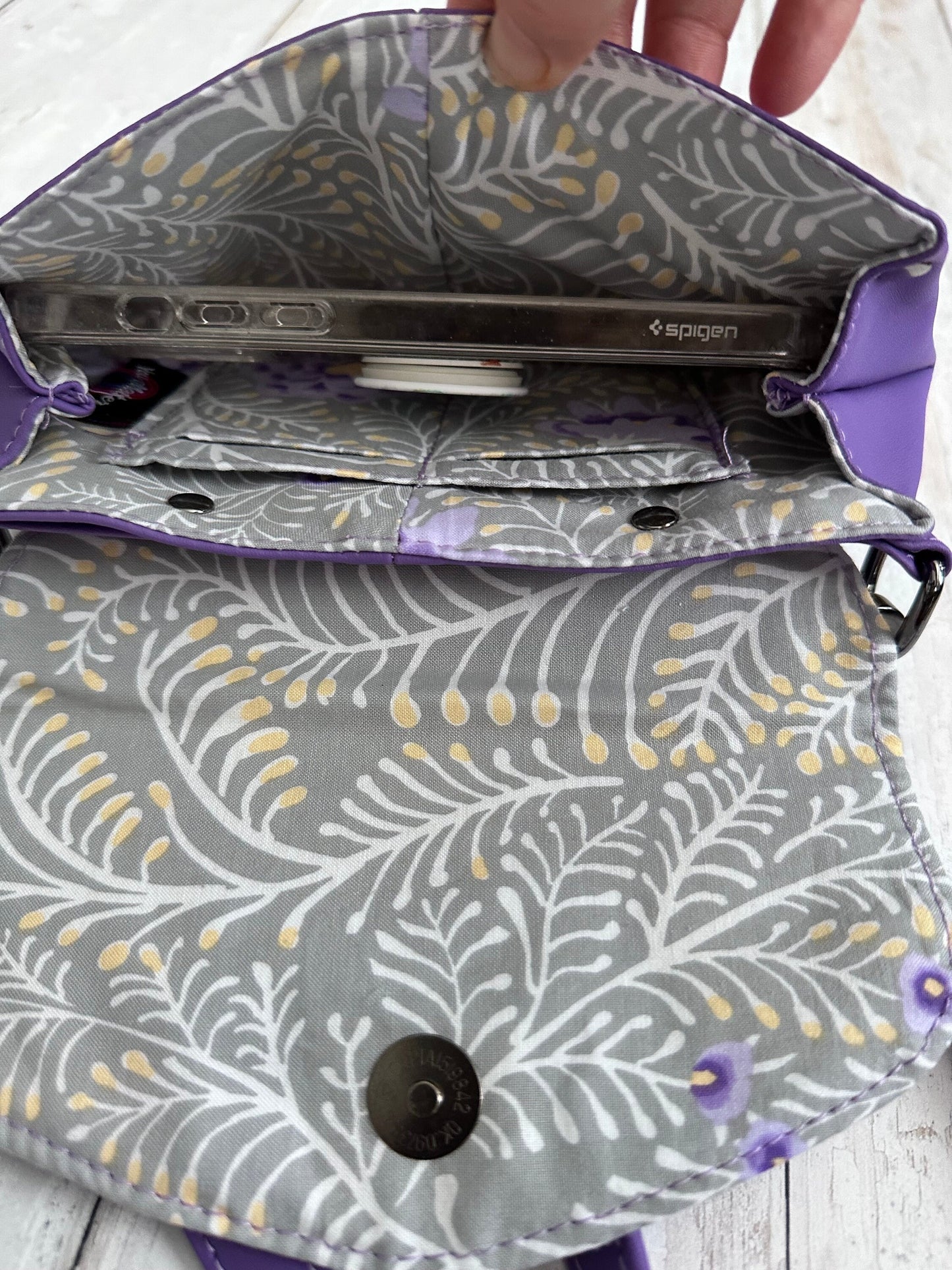 Taylor swiftie merch, eras tour merch, eras tour outfits, swiftie gifts, swiftie fiancé, swiftie mama, eras tour bag, vegan phone bag