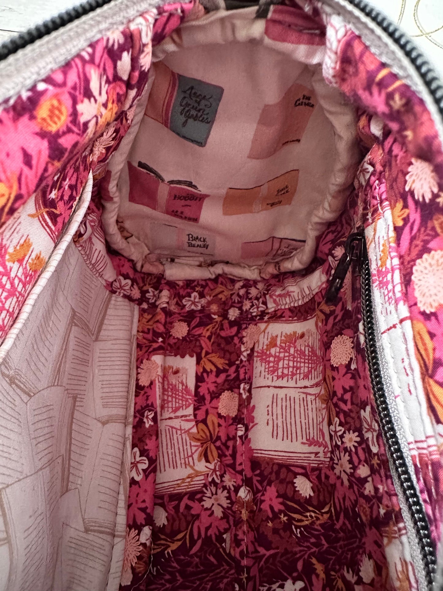 Quilted handbag, barrel bag, gift for reader, bookish gift, crossbody bag, vegan handbag, gift for teen bookworm, medium crossbody