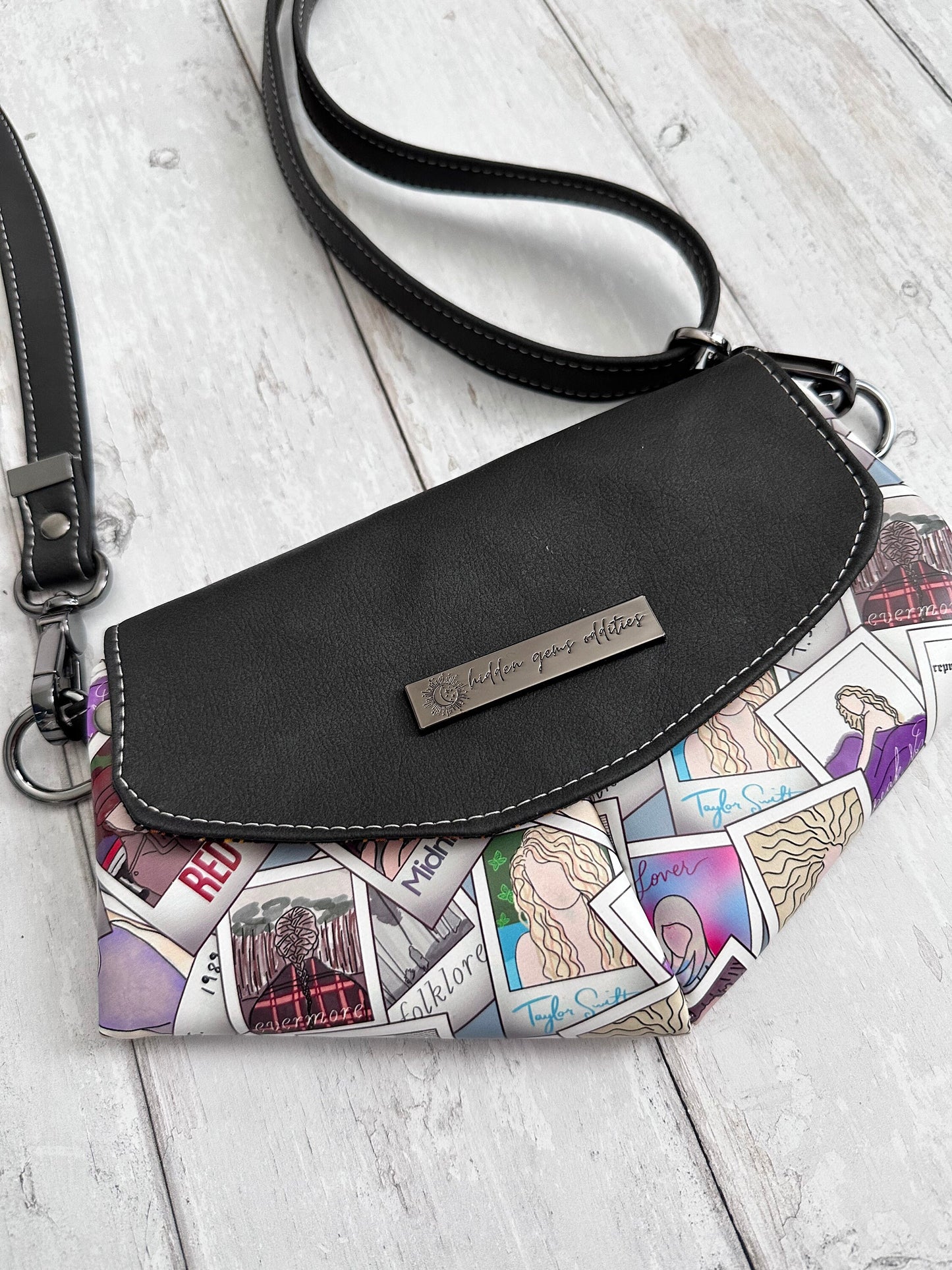 Taylor swiftie merch, eras tour merch, eras tour outfits, swiftie gifts, swiftie fiancé gift, swiftie mama, eras tour bag, vegan phone bag