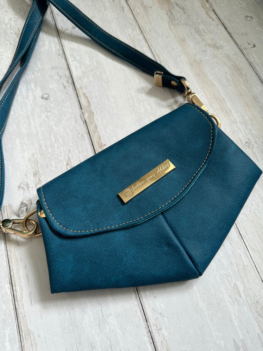 Skye crossbody bag, vegan handbags for women, convertible bag, teenage girl gift,handbag for party, cute evening bag, small crossbody bag